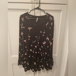FREE PEOPLE OLIVIA PRINTED TUNIC DRESS. Black, white, pink floral